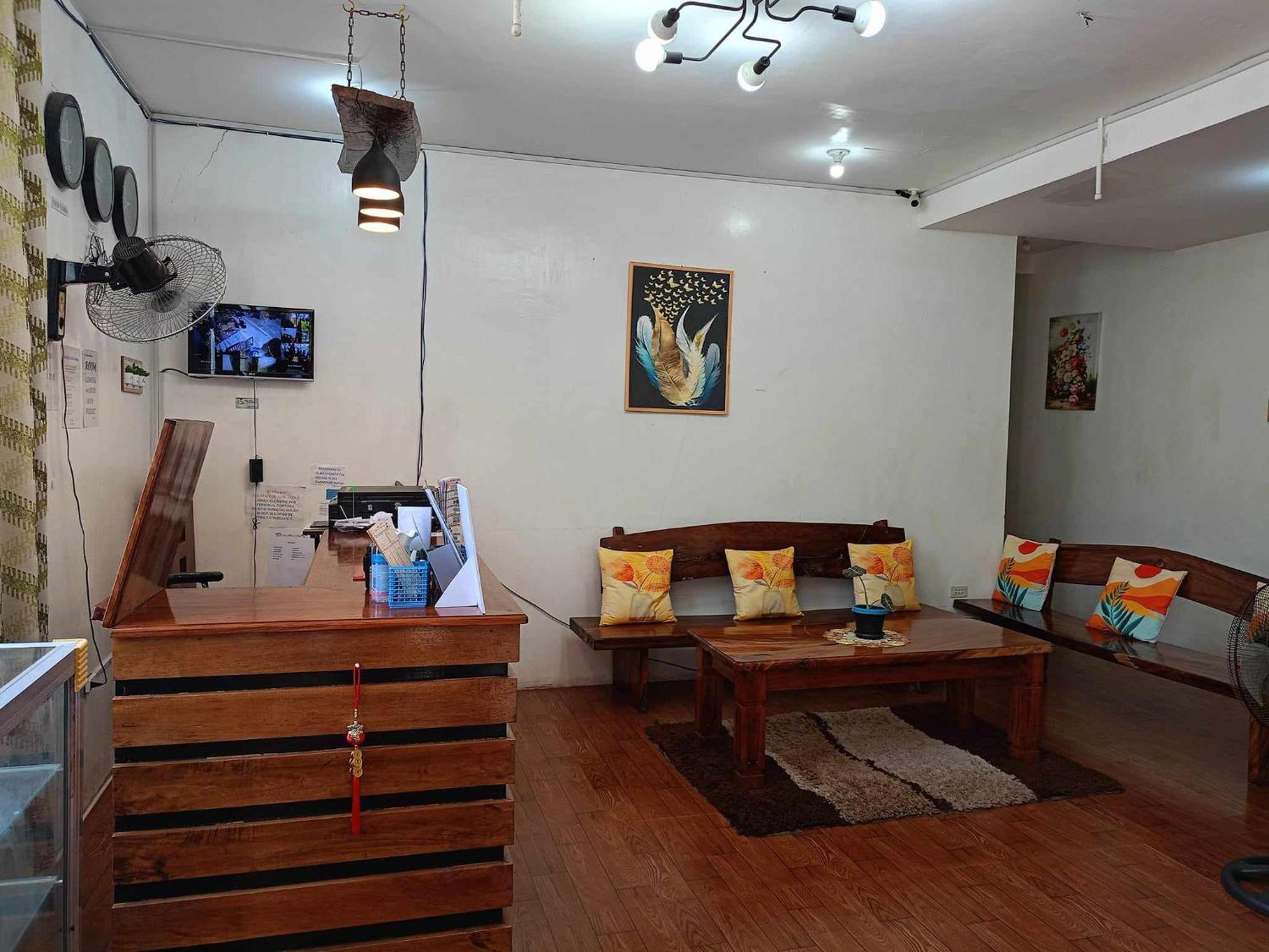 Alec Lodge Coron Exterior photo