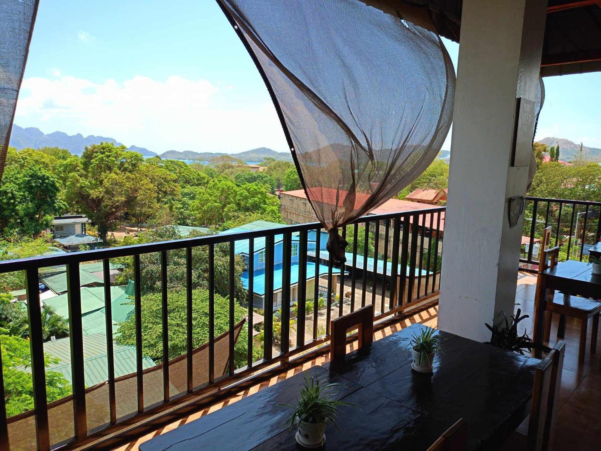 Alec Lodge Coron Exterior photo